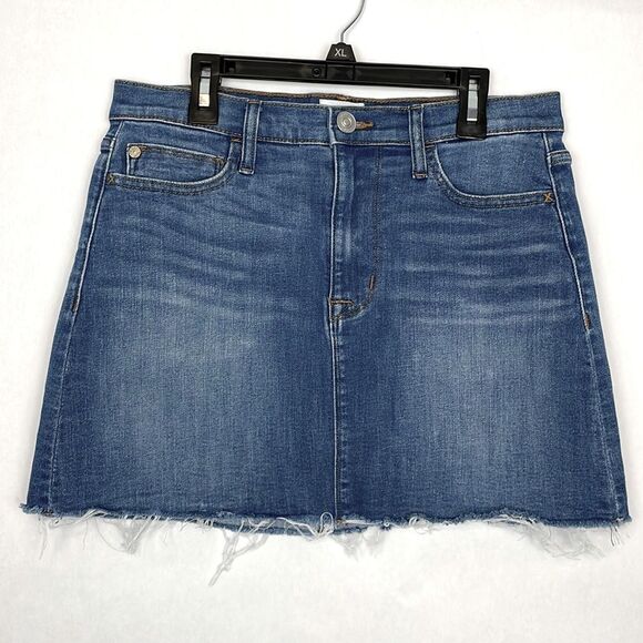 Hudson Vivid Blue Denim/Jean Mini Skirt. Size 26. - Picture 2 of 15